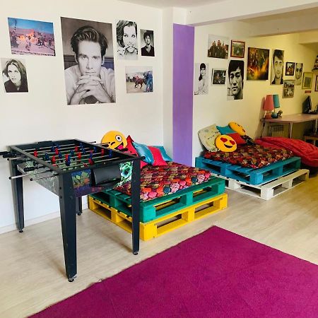 Alma Cinema Hostel Koktobe Extérieur photo