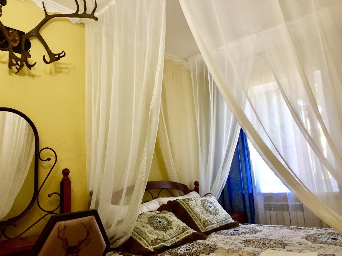 Alma Cinema Hostel Koktobe Extérieur photo