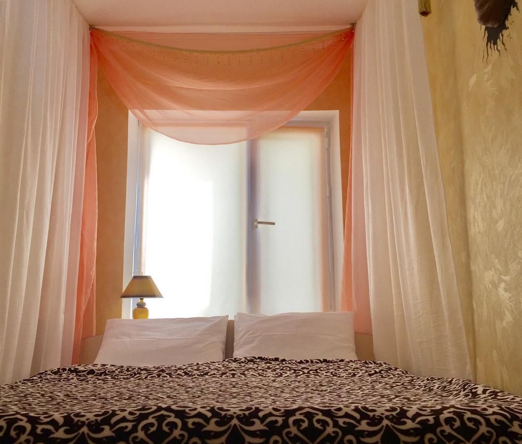 Alma Cinema Hostel Koktobe Extérieur photo