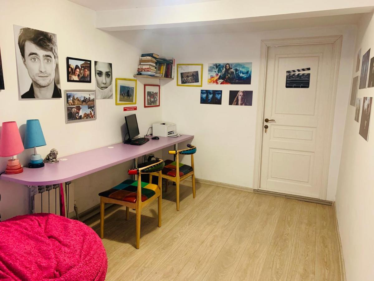 Alma Cinema Hostel Koktobe Extérieur photo
